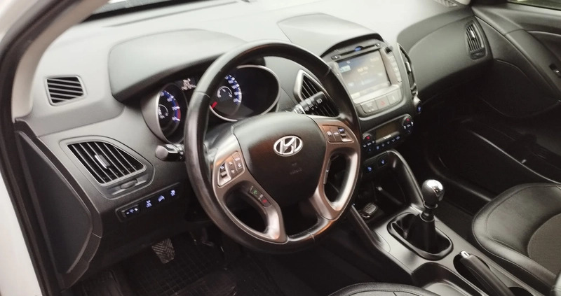 Hyundai ix35 cena 43900 przebieg: 146734, rok produkcji 2014 z Węgrów małe 191